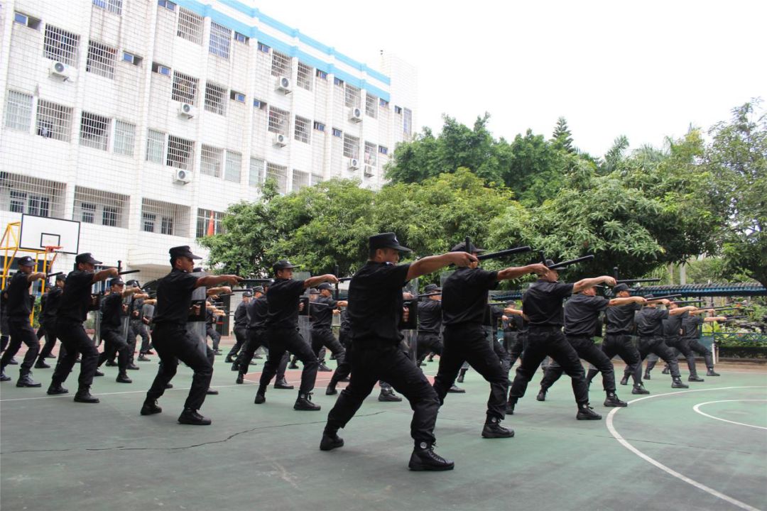 广州同志浴池最新动态，一场探索自然美景的鼓舞之旅