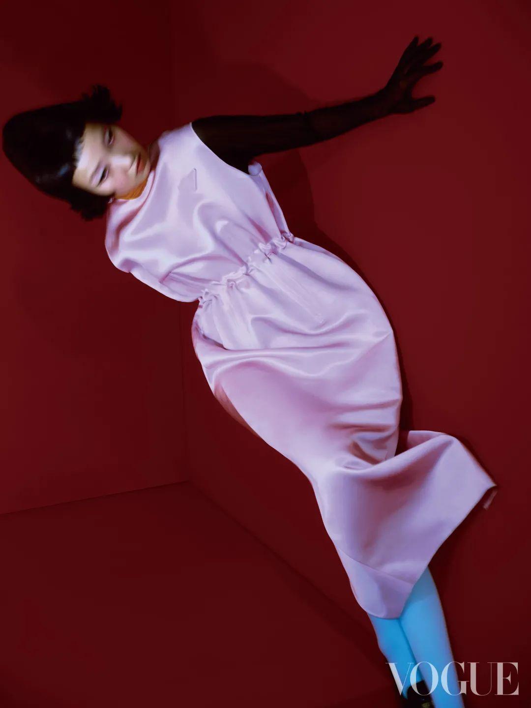 电视连续剧生活启示录，高科技产品引领未来生活，体验前所未有的科技魅力