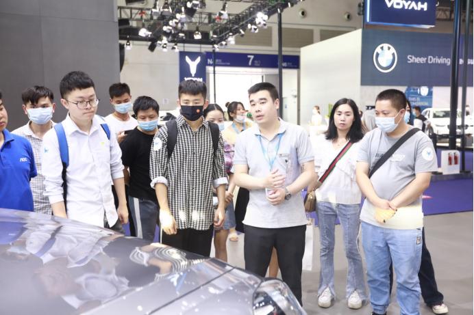 去重庆最新——科技重塑生活，体验未来智能之旅