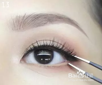 最新烫睫毛技术，时尚之选，美丽新篇章