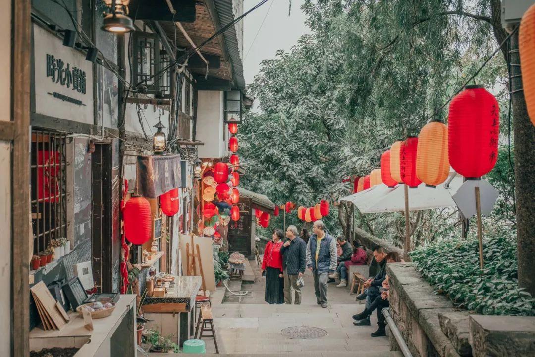 最新重庆楼盘价格，巷弄深处的特色小店探秘